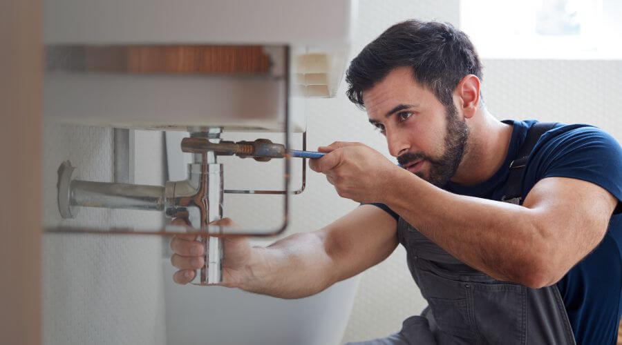 Sink pipe leak repair in Leiters Ford, IN